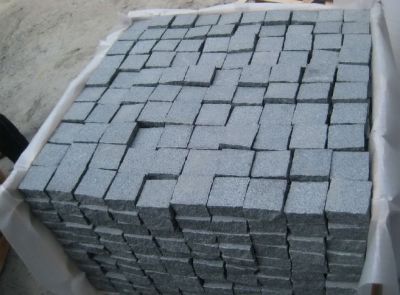 Graphite Granite Sett Flamed Top/Others Sawn- 100 x 100 x 20mm
